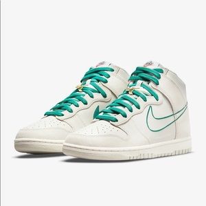 Nike Dunk High SE (Green Noise)